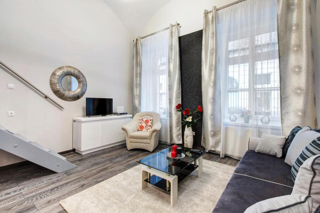 Sweet Dreams In The Heart Of The City Apartamento Budapest Habitación foto